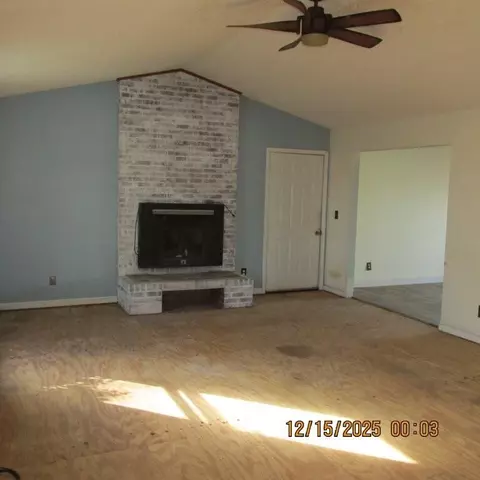 Living - 465 Mcmoon Ln, Stuart, VA 24171 photo 1 of 2