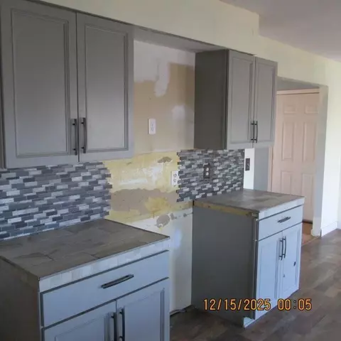 Kitchen - 465 Mcmoon Ln, Stuart, VA 24171 photo 2 of 4