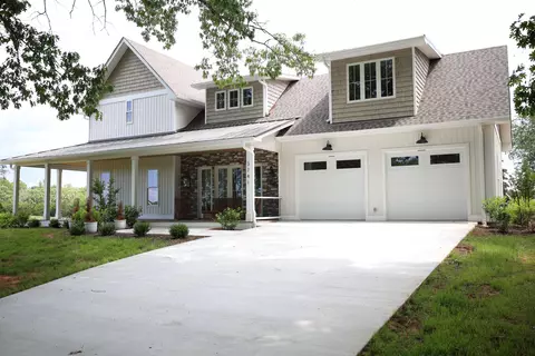 3741 Lowry Rd, Goode, VA 24556