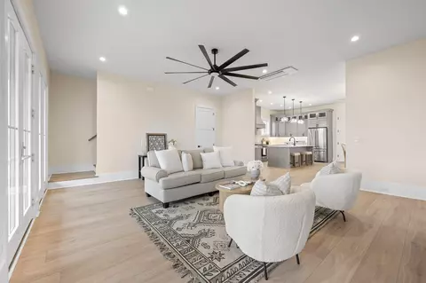 Living - 3741 Lowry Rd, Goode, VA 24556 photo 2 of 3