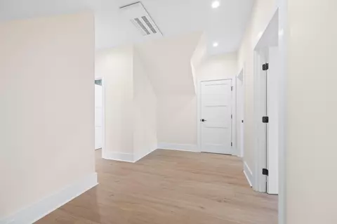 Entry Way - 3741 Lowry Rd, Goode, VA 24556 photo 4 of 4
