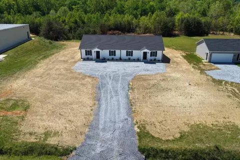 2266 Smith Mountain Lake Pkwy, Huddleston, VA 24104