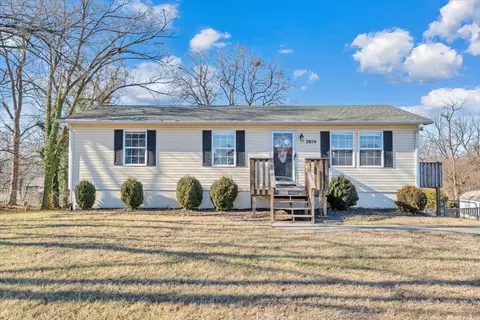 2624 Radford Rd NE, Roanoke, VA 24012