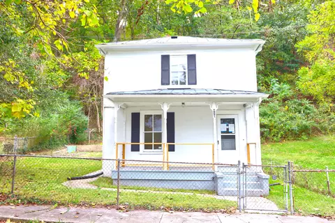 420 Chalybeate Ave, Iron Gate, VA 24448
