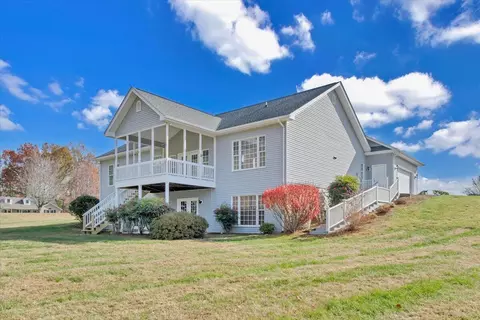 28 Queen Mothers Ct, Wirtz, VA 24184