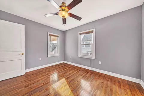 Bedroom - 729 Windsor Ave SW, Roanoke, VA 24015 photo 2 of 5