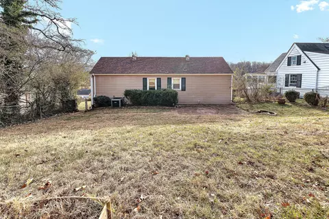 Exterior - 729 Windsor Ave SW, Roanoke, VA 24015 photo 4 of 7