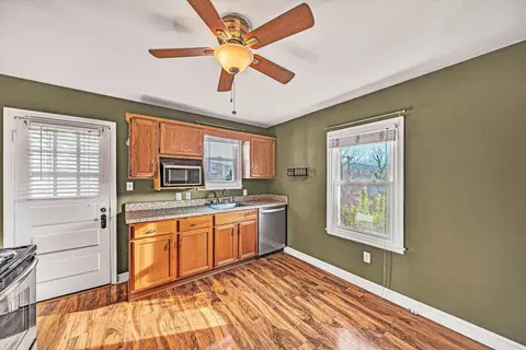 Kitchen - 729 Windsor Ave SW, Roanoke, VA 24015 photo 1 of 2