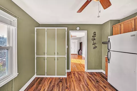 Entry Way - 729 Windsor Ave SW, Roanoke, VA 24015 photo 1 of 1