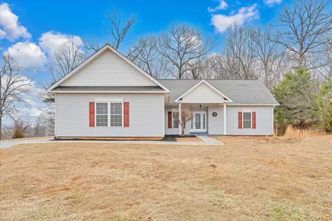 4716 Meadors Spur Rd, Moneta, VA 24121