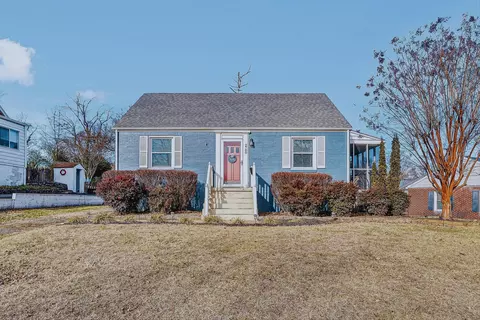2780 Derwent Dr SW, Roanoke, VA 24015