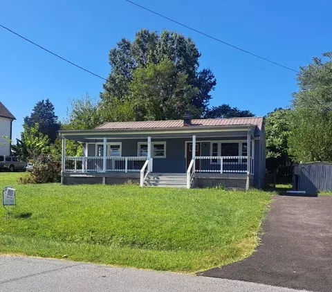 3717 Martinell Ave, Roanoke, VA 24018