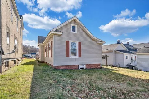 228 E Beech St, Covington, VA 24426 photo 21