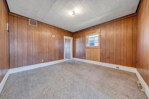 228 E Beech St, Covington, VA 24426 photo 5