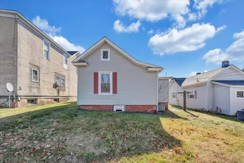 228 E Beech St, Covington, VA 24426 photo 23