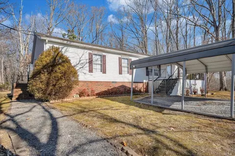 829 Moorman Mill Rd, Rustburg, VA 24588 photo 3