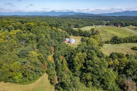 4745 Plank Rd, Natural Bridge, VA 24578