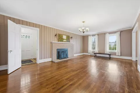 Living - 9419 Franklin St, Ferrum, VA 24088 photo 2 of 4