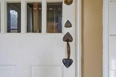 Entry Way - 9419 Franklin St, Ferrum, VA 24088 photo 5 of 13