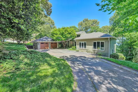311 Morningwood Ln, Wirtz, VA 24184