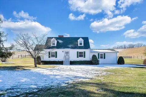 Exterior - 1859 Fort Chiswell Rd, Max Meadows, VA 24360 photo 12 of 20