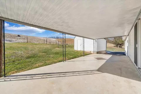 Exterior - 1859 Fort Chiswell Rd, Max Meadows, VA 24360 photo 8 of 20