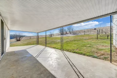 Exterior - 1859 Fort Chiswell Rd, Max Meadows, VA 24360 photo 7 of 20