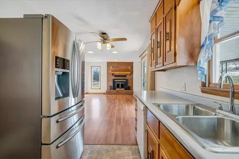 Kitchen - 1859 Fort Chiswell Rd, Max Meadows, VA 24360 photo 4 of 5