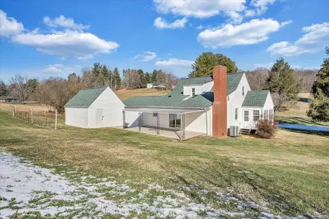 Exterior - 1859 Fort Chiswell Rd, Max Meadows, VA 24360 photo 11 of 20