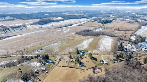 View/Area - 1859 Fort Chiswell Rd, Max Meadows, VA 24360 photo 5 of 16