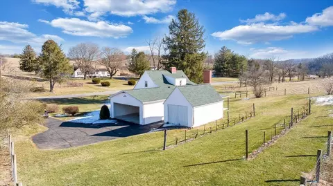 Exterior - 1859 Fort Chiswell Rd, Max Meadows, VA 24360 photo 9 of 20