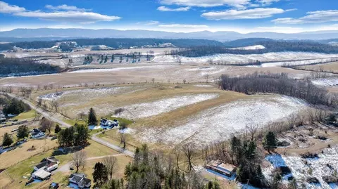 View/Area - 1859 Fort Chiswell Rd, Max Meadows, VA 24360 photo 1 of 16