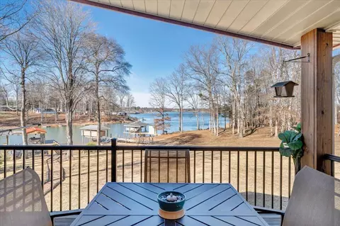 Exterior - 1111 Jefferson Dock Rd, Penhook, VA 24137 photo 2 of 9
