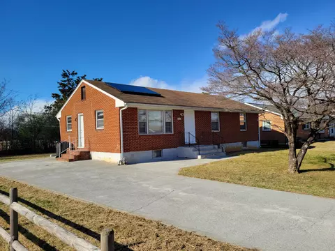 5702 Santa Anita Ter, Roanoke, VA 24012