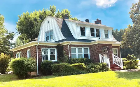 1818 Burnt Chimney Rd, Wirtz, VA 24184
