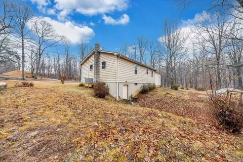 Exterior - 5146 Keffer Rd, Catawba, VA 24070 photo 9 of 12