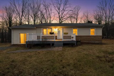 Exterior - 5146 Keffer Rd, Catawba, VA 24070 photo 2 of 12