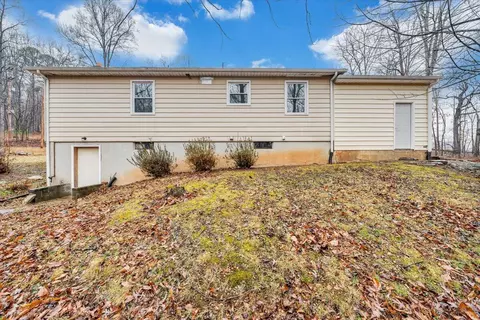 Exterior - 5146 Keffer Rd, Catawba, VA 24070 photo 5 of 12