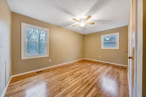 Bedroom - 5146 Keffer Rd, Catawba, VA 24070 photo 3 of 8