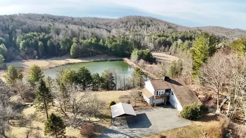 9245 Patterson Dr, Bent Mountain, VA 24059