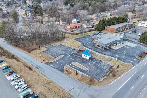24 Azalea Rd, Daleville, VA 24083