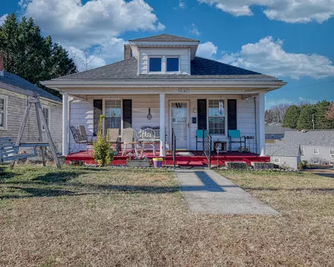 2107 Kenwood Blvd SE, Roanoke, VA 24013