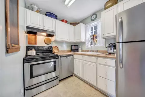 Kitchen - 411 E Jackson Ave, Vinton, VA 24179 photo 2 of 3