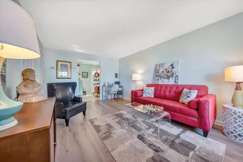 Living - 411 E Jackson Ave, Vinton, VA 24179 photo 1 of 2