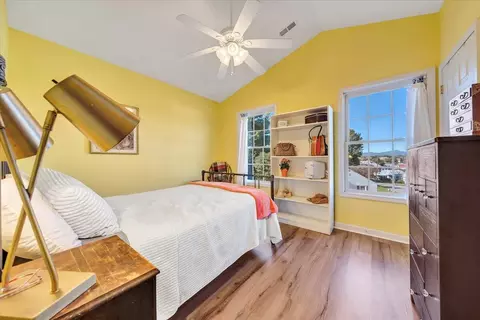 Bedroom - 411 E Jackson Ave, Vinton, VA 24179 photo 3 of 4