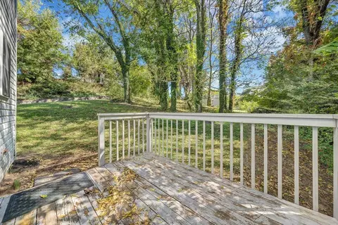 Exterior - 411 E Jackson Ave, Vinton, VA 24179 photo 3 of 3