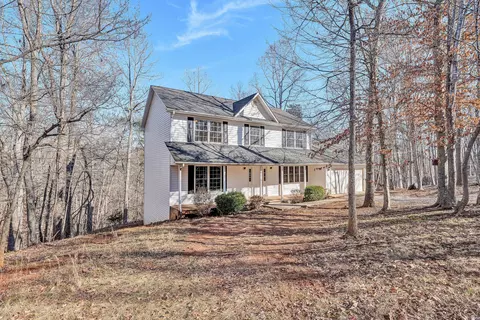 810 Gap Bridge Rd, Moneta, VA 24121