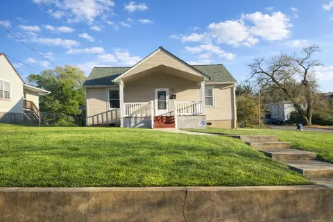 607 Loudon Ave NW, Roanoke, VA 24016