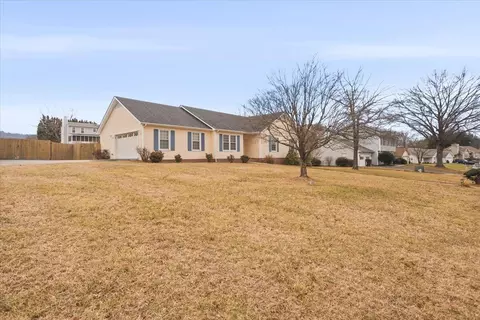 5508 Rome Dr, Roanoke, VA 24019
