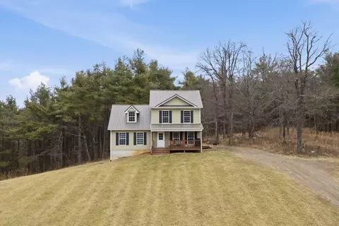 202 Panther Dr SE, Floyd, VA 24091